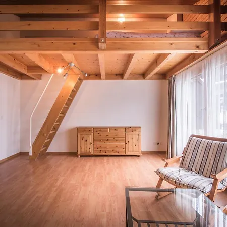 Wonderland: Mezzanine For 4