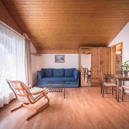 Apartment Wonderland: Mezzanine For 4 *